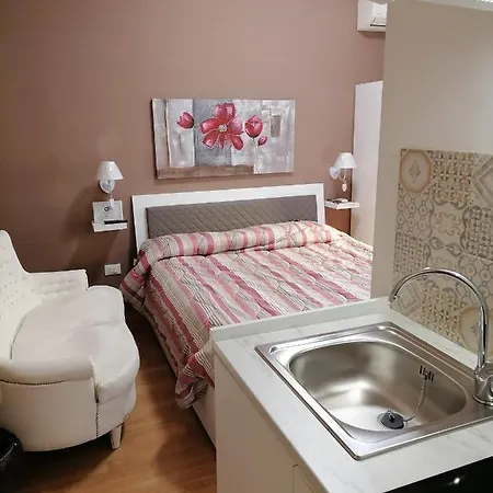 Alloggi Le Stanze Di Medea Guest house
