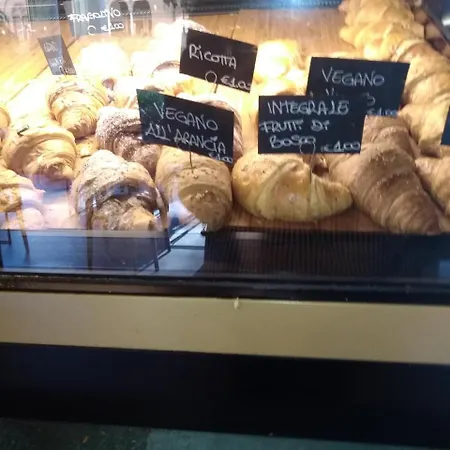 Alloggi Le Stanze Di Medea 3*